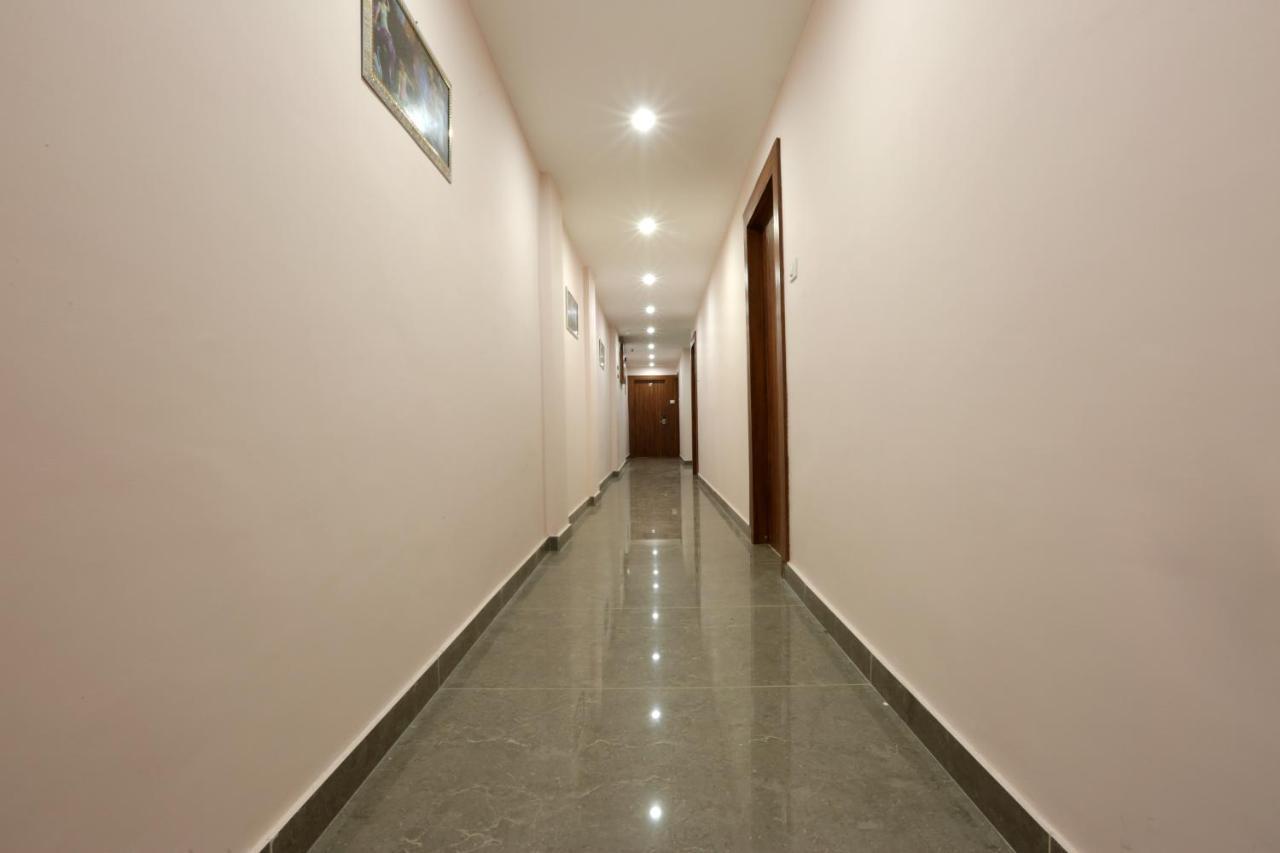 Hotel Katra Grand Luaran gambar